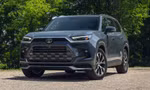 Xe xăng bán chạy, Toyota tiếp tục hoãn sản xuất ô tô điện
