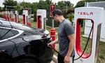 Cáp sạc xe điện Tesla trở thành mục tiêu của kẻ trộm