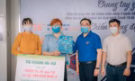 Thành Đoàn TP. HCM thăm, tặng quà thanh niên tuyến đầu chống dịch