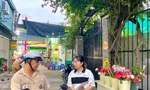 Xe cà phê hoa làm ‘khuynh đảo’ các bạn trẻ Sài Gòn
