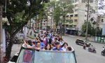 Cuối tuần, thiếu nhi trải nghiệm xe buýt 2 tầng, cùng tìm hiểu lịch sử TPHCM