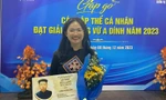 Nữ sinh dân tộc Nùng nỗ lực học tập để hoàn thiện bản thân
