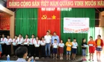 ‘Cháu nhỏ được nhận thẻ bảo hiểm sẽ tiết kiệm được một khoản cho gia đình’