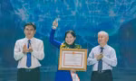 Hai giảng viên trẻ ĐHQG TP. HCM được vinh danh ‘Công dân trẻ tiêu biểu TP. HCM’ năm 2023