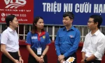 Chủ tịch T.Ư Hội Sinh viên Việt Nam thăm các đội hình 'Tiếp sức mùa thi' tại TP. HCM
