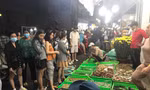 Đầu năm, chợ hải sản Xóm Lưới TP. Vũng Tàu đông nghịt bạn trẻ tìm về
