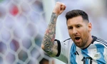 Trong lúc Messi vẫn thể hiện được tầm ảnh hưởng của mình thì Ronaldo lại đi theo chiều ngược lại. Ảnh: AFP