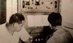 Chuyên gia Anatôli Nararốp hướng dẫn học viên trong buồng điều khiển tên lửa, Ảnh tư liệu