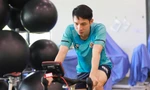 Hùng Dũng đang trải qua quá trình trị liệu phục hồi sau chấn thương để có thể sớm trở lại với sân cỏ 