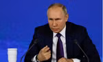Tổng thống Nga Putin trong cuộc họp báo ngày 23/12. Ảnh: RT 