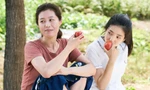 Mùa Vu Lan: Mẹ luôn yêu tôi suốt cả cuộc đời bằng những cách kỳ lạ của riêng bà