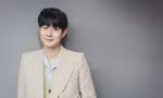Biết về Choi Woo Sik của “Our Beloved Summer”: Ghét hạ, yêu đông và tài hội họa khó tả