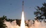 Ấn Độ phóng thành công tên lửa có khả năng mang đầu đạn hạt nhân