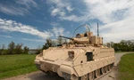 Lo cạn vũ khí do viện trợ Ukraine, Mỹ tức tốc mua thêm xe chiến đấu bộ binh M2A4, M7A4 Bradley