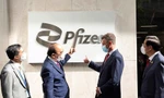 Chủ tịch nước Nguyễn Xuân Phúc thăm và làm việc tại Công ty Pfizer