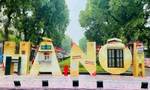 Các công viên lớn tại Hà Nội hút khách 'du lịch tại chỗ'