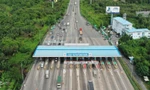  Lúc 9h sáng 1/8, trạm thu phí Long Phước (cao tốc TPHCM - Long Thành - Dầu Giây) khá thông thoáng. Ảnh: H.H