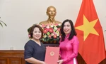 Bộ Ngoại giao trao quyết định điều động, bổ nhiệm cán bộ chủ chốt