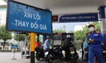 Xem xét giảm thêm thuế để kìm giá xăng dầu