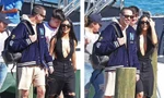 Kim Kardashian ‘thả rông’ vòng một sexy, tươi vui bên tình trẻ kém 13 tuổi