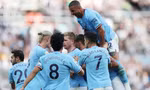 Thoát thua khó tin, Man City vẫn mất ngôi đầu vào tay Arsenal
