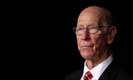 Huyền thoại MU Sir Bobby Charlton qua đời ở tuổi 86
