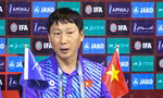 HLV Kim Sang-sik: ‘Người Việt Nam rất mạnh mẽ và sẽ vượt qua khó khăn’