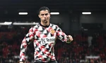 Bật Ten Hag, Ronaldo bị MU công khai trừng phạt