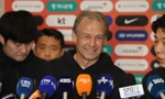 HLV Klinsmann đổ thêm dầu vào lửa, tuyên bố không thay đổi phong cách