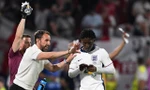 Thần đồng MU sáng cửa đá chính trận Anh vs Slovakia