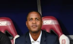 Tuyển Indonesia bổ nhiệm huyền thoại Hà Lan Kluivert làm HLV trưởng thay Shin Tae-yong