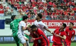 Song sát Tiến Linh-Xuân Son lên tiếng phút bù giờ, tuyển Việt Nam đánh bại Singapore 2-0