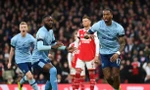 Bị Brentford chia điểm trên sân nhà, ngôi đầu của Arsenal bị đe dọa