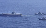 Tàu sân bay Carl Vinson của Mỹ tập trận cùng 2 tàu khu trục Hàn Quốc và Nhật Bản. (Ảnh: BQP Hàn Quốc)