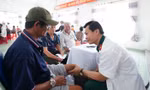 Ý nghĩa chương trình thăm khám, phát thuốc chữa bệnh cho người nghèo ở Phú Yên