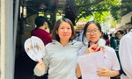 Hà Nội công bố điểm chuẩn các trường THPT không chuyên chiều ngày 1/7.