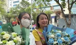 Con trượt lớp 10 công lập: Cha mẹ hãy dành ‘một cái ôm’