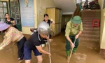 Làng Nủ sau lũ quét: Còn 8 học sinh bị thương, thầy cô oằn mình dọn bùn đất
