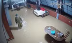 Hà Tĩnh đón mưa dữ dội, bất thường 