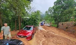 Mưa lớn kéo dài nhiều ngày tới, nguy cơ sạt lở đất và lũ quét khắp nơi