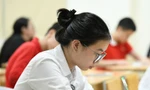 Công bố đồng thời kết quả thi và điểm chuẩn lớp 10 có làm khó trường tư?