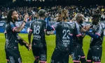 Pau FC lại thăng tiến trong ngày Quang Hải thêm dấu mốc buồn