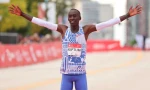 Sốc: Kỷ lục gia marathon thế giới Kelvin Kiptum tử nạn