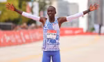 Sốc: Kỷ lục gia marathon thế giới Kelvin Kiptum tử nạn