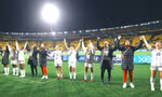 Con đường tạo ra lịch sử của nữ Philippines: Từ tin nhắn vu vơ đến cuộc thu gom nhân tài khắp Mỹ