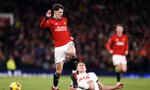 Tottenham khiến MU chia điểm tại Old Trafford