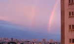 Người dân TPHCM thích thú thấy cầu vồng 'song sinh' rực rỡ trên bầu trời