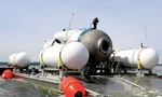 Tàu lặn Titan và tàu hỗ trợ trước khi xảy ra vụ nổ thảm khốc. (Ảnh: OceanGate)