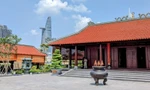Ngôi đình 300 tuổi và thành phố 3 tuổi 