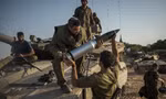Cảnh tượng hoang tàn ở Dải Gaza sau những trận ném bom của Israel. (Ảnh: Reuters)